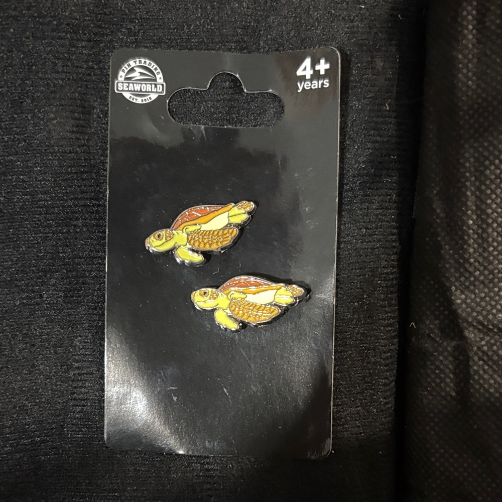 SeaWorld Turtle Pins